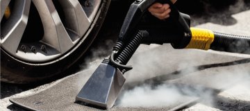 Čiščenje tekstilne avtopreproge - primerjava