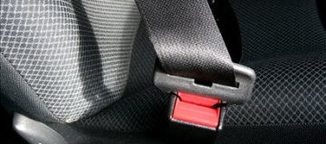 Uporaba varnostnega pasu in zimski čas