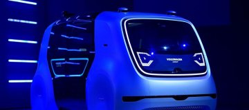 Kdaj lahko rečemo, da je avto zares avtonomen?