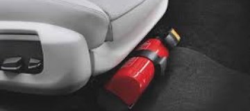 Ali imate v avtu gasilni aparat?